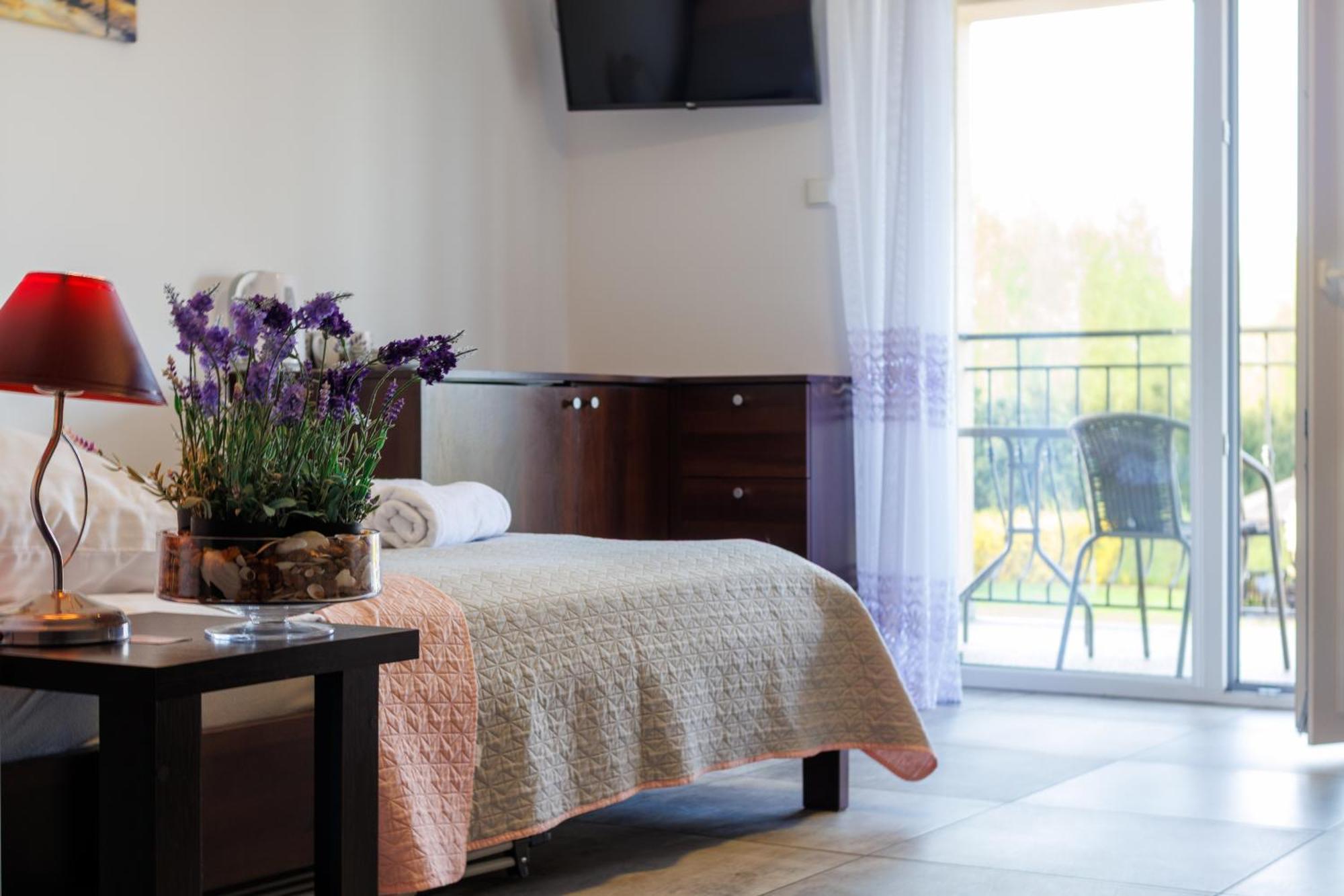 Goscinne Lawendowy Dwor Homestay Mikoszewo